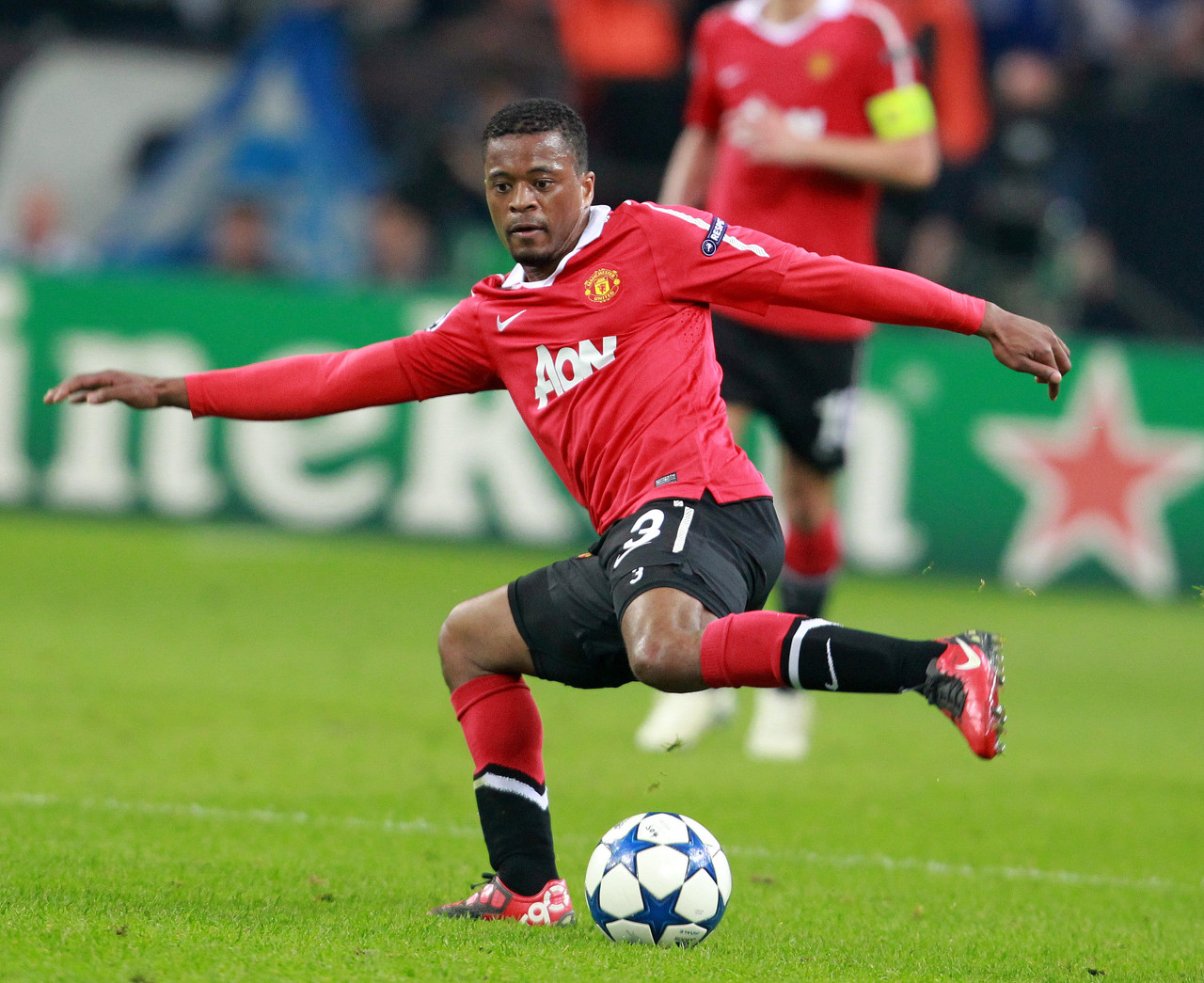 场上不容小 场上不容小