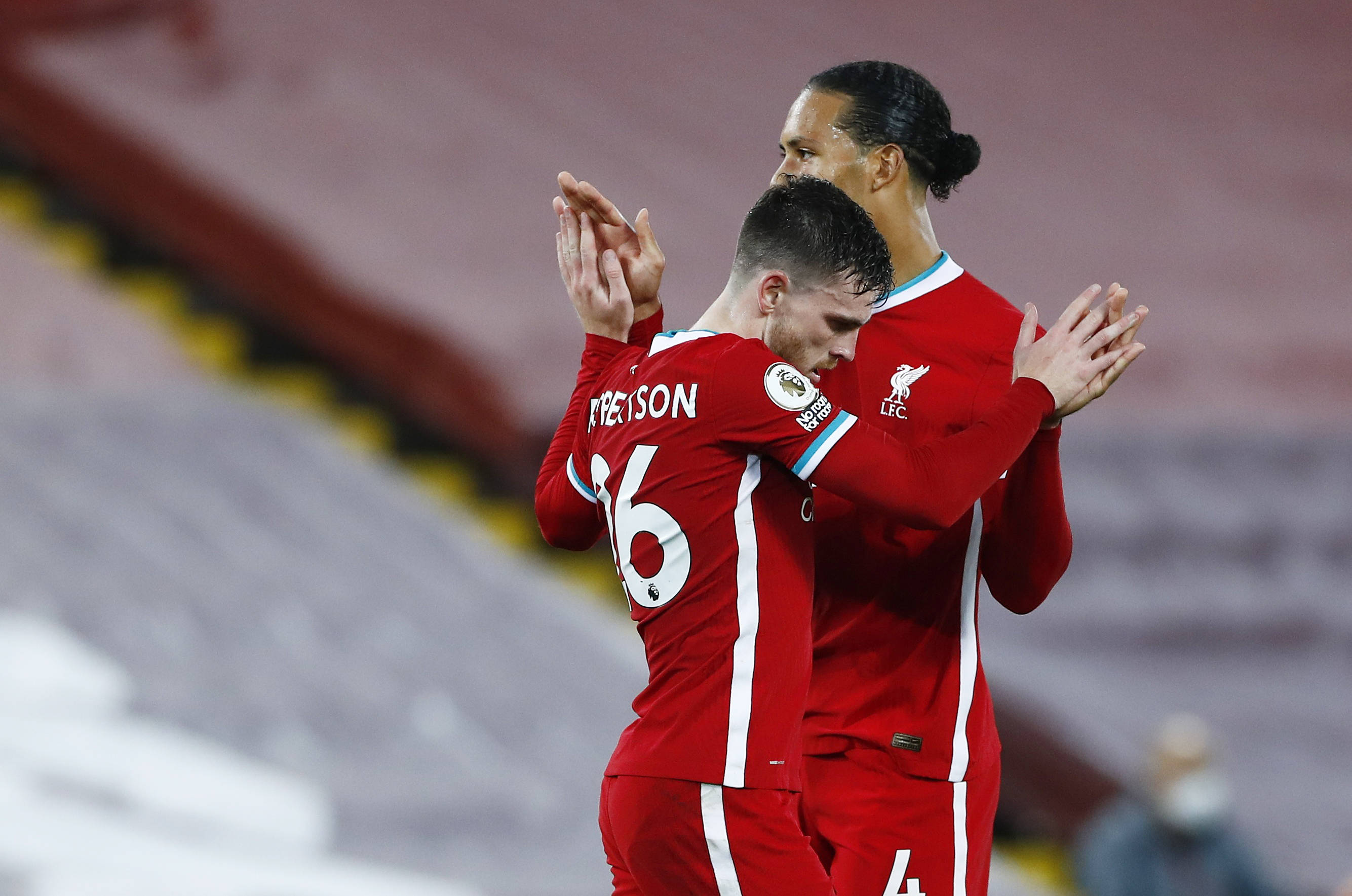 整个球队的 整个球队的